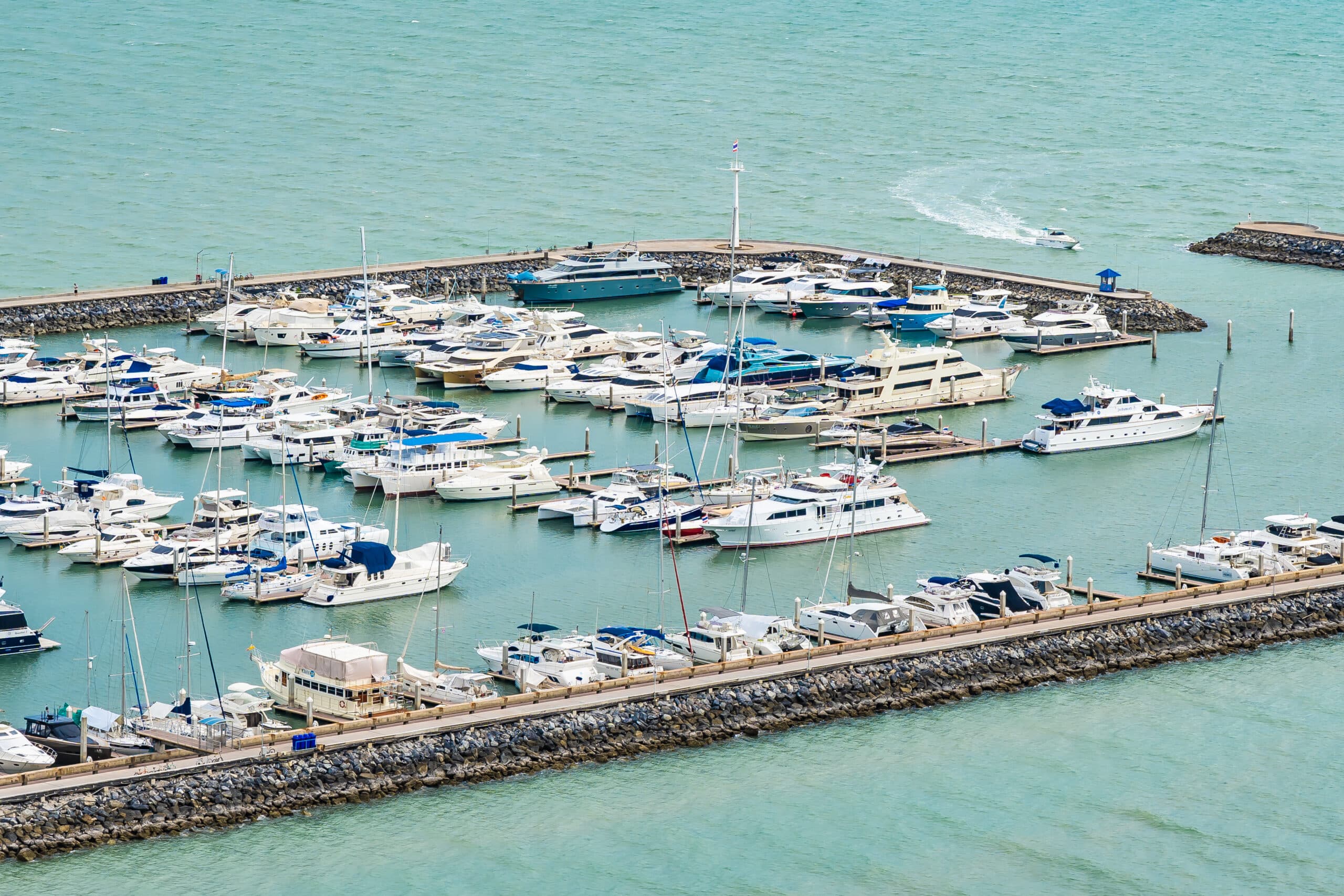 Marina náutica Grupo Lambea
